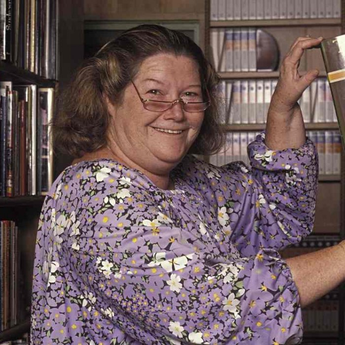 Colleen McCullough's obituary shows looks aren't everything. Unless you're a woman